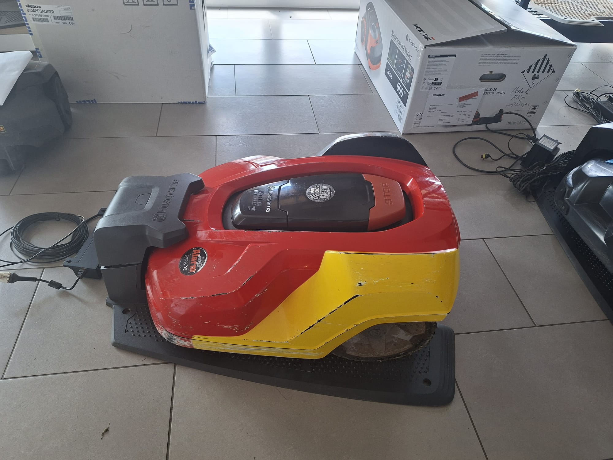 Husqvarna Automower 420 - gebraucht - BJ2020 - Einsatzstunden 6704
