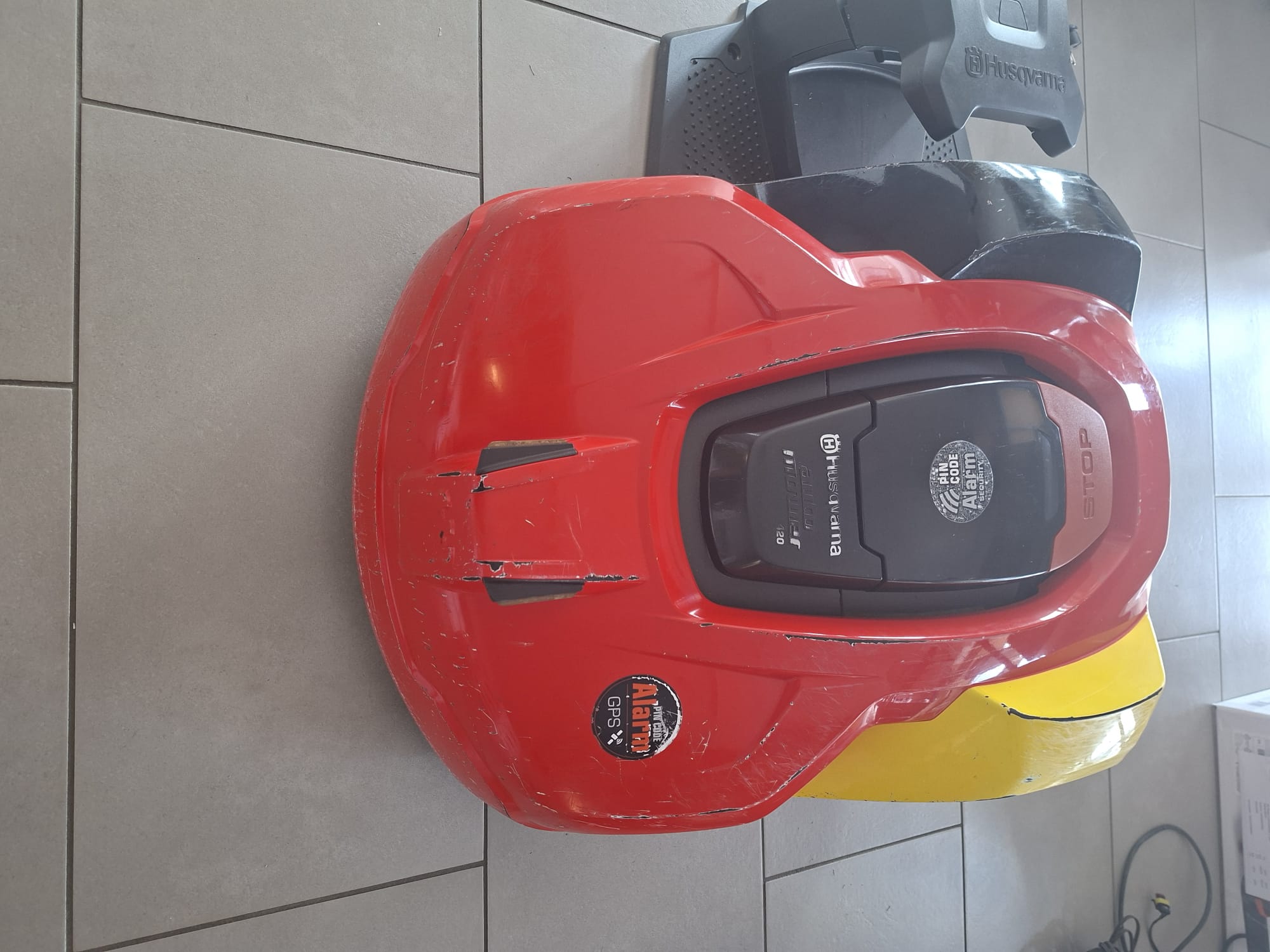 Husqvarna Automower 420 - gebraucht - BJ2020 - Einsatzstunden 6704